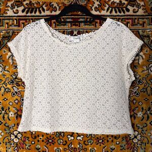 y2K Pinky White Crochet Lace Short Sleeve Crop Top, Pom Pom Trim size L